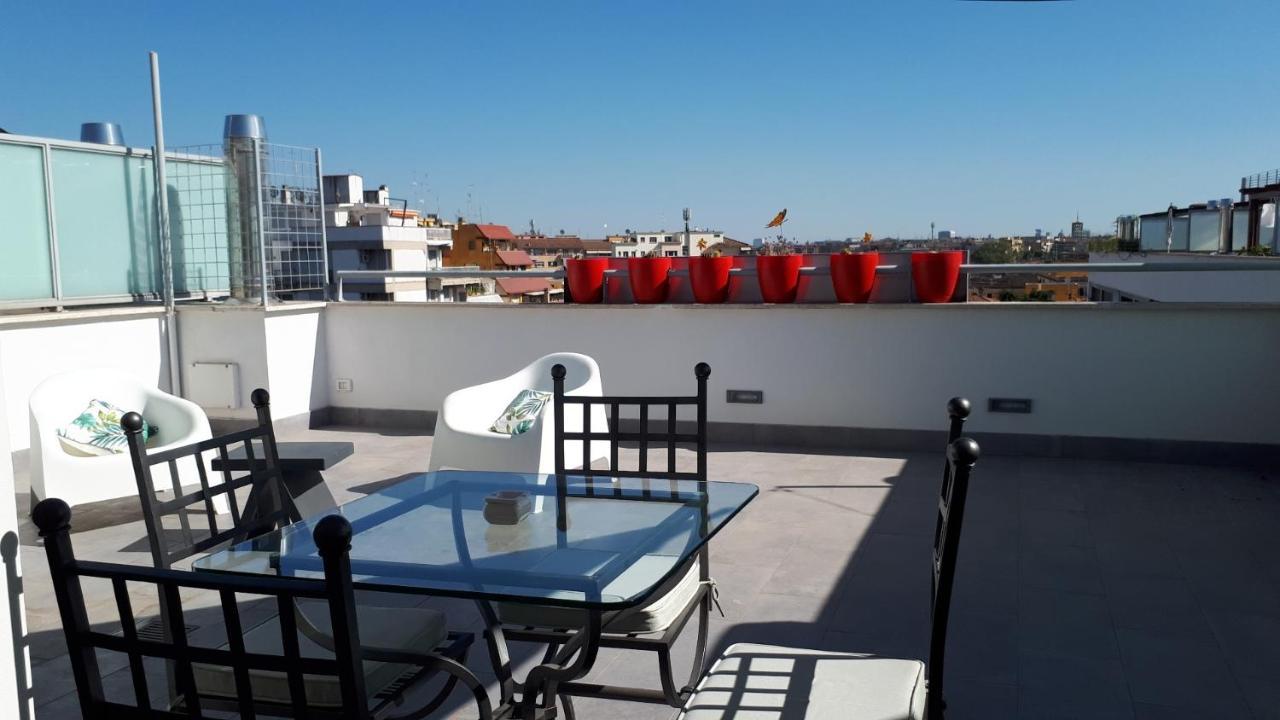 Penthouse 41 In Trastevere With Big Terrace Rom Exteriör bild